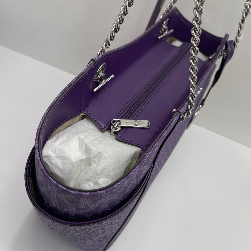 MICHAEL KORS 
Jet Set Travel Large Signature Chain Shoulder Tote Bag
Dark Purple - Picture 5 of 16